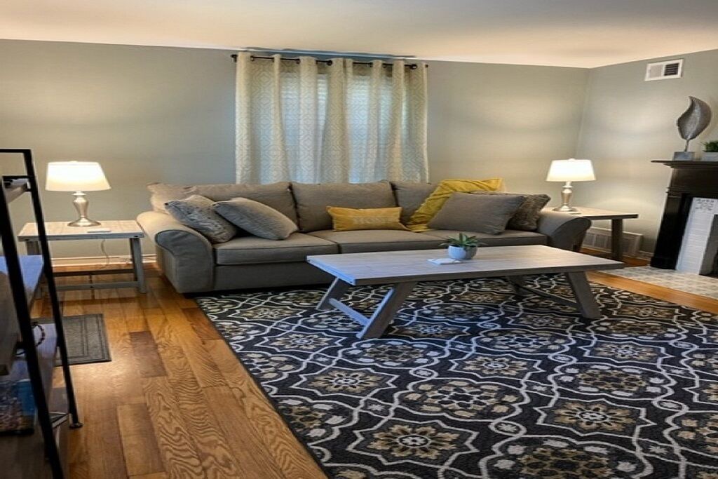 Photo of Livingroom in Kingsport