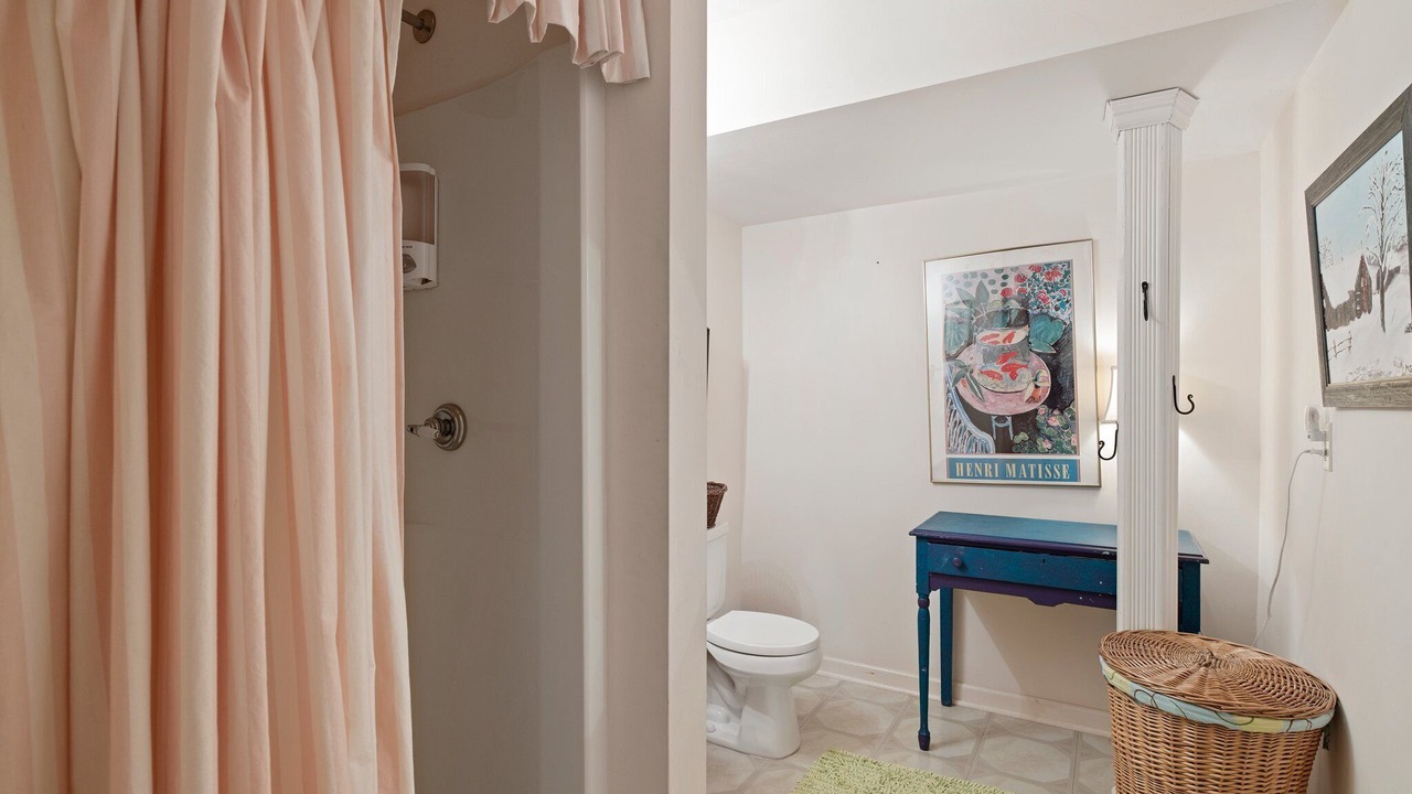 Photo of Bathroom in Black Mountain