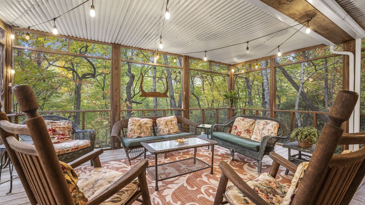 Photo of Outdoor in Black Mountain