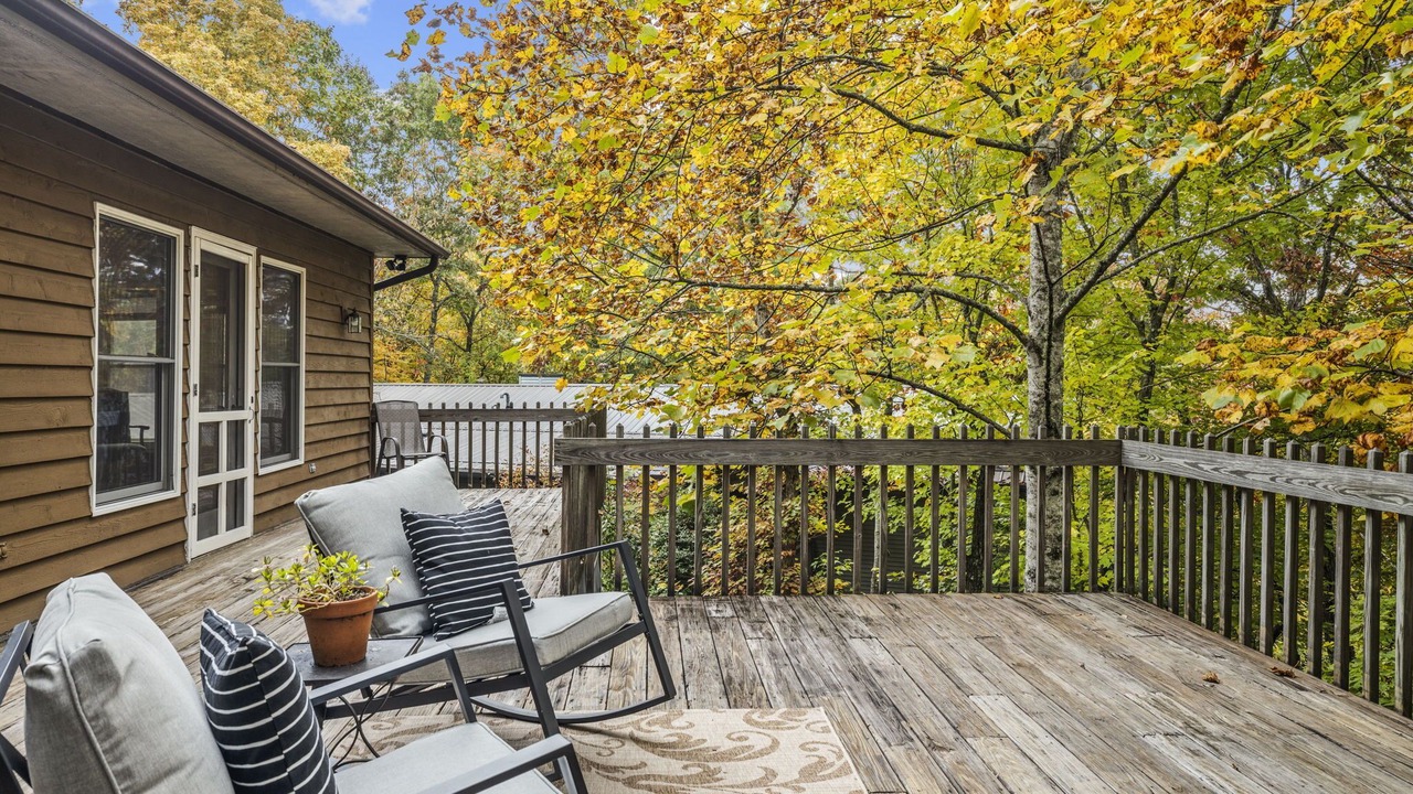 Photo of Patio Balcony in Black Mountain