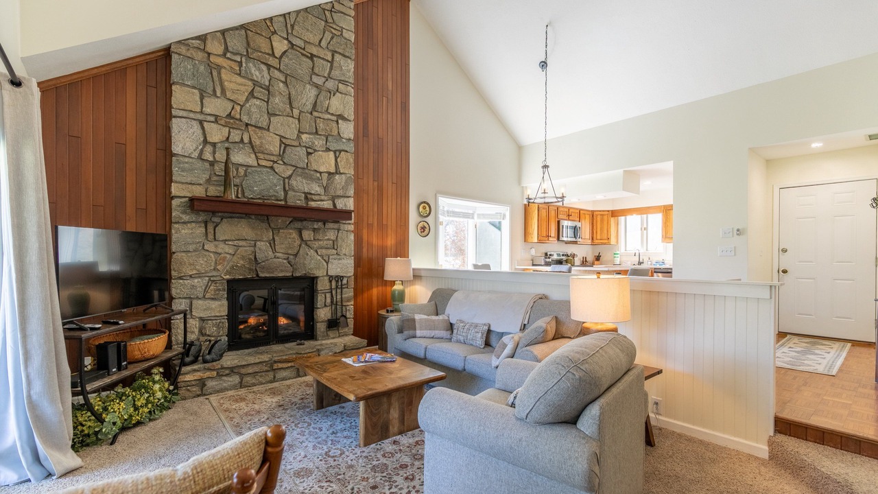 Photo of Livingroom in Blowing Rock