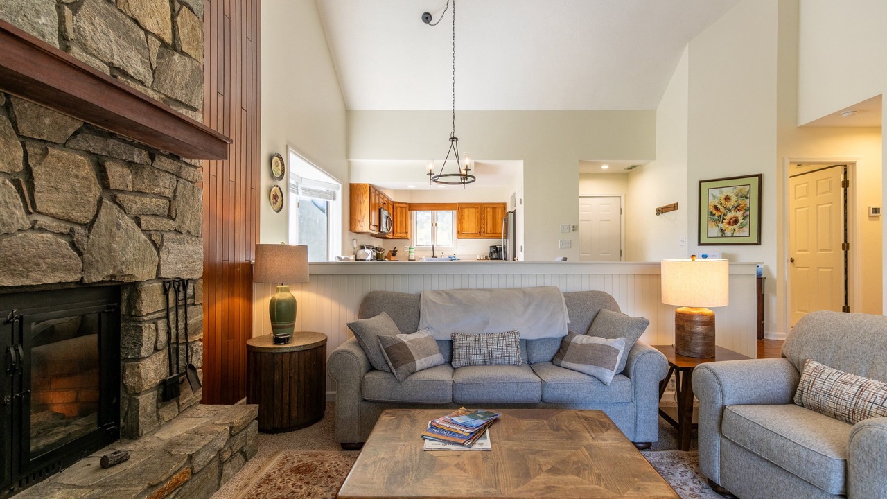 Photo of Livingroom in Blowing Rock