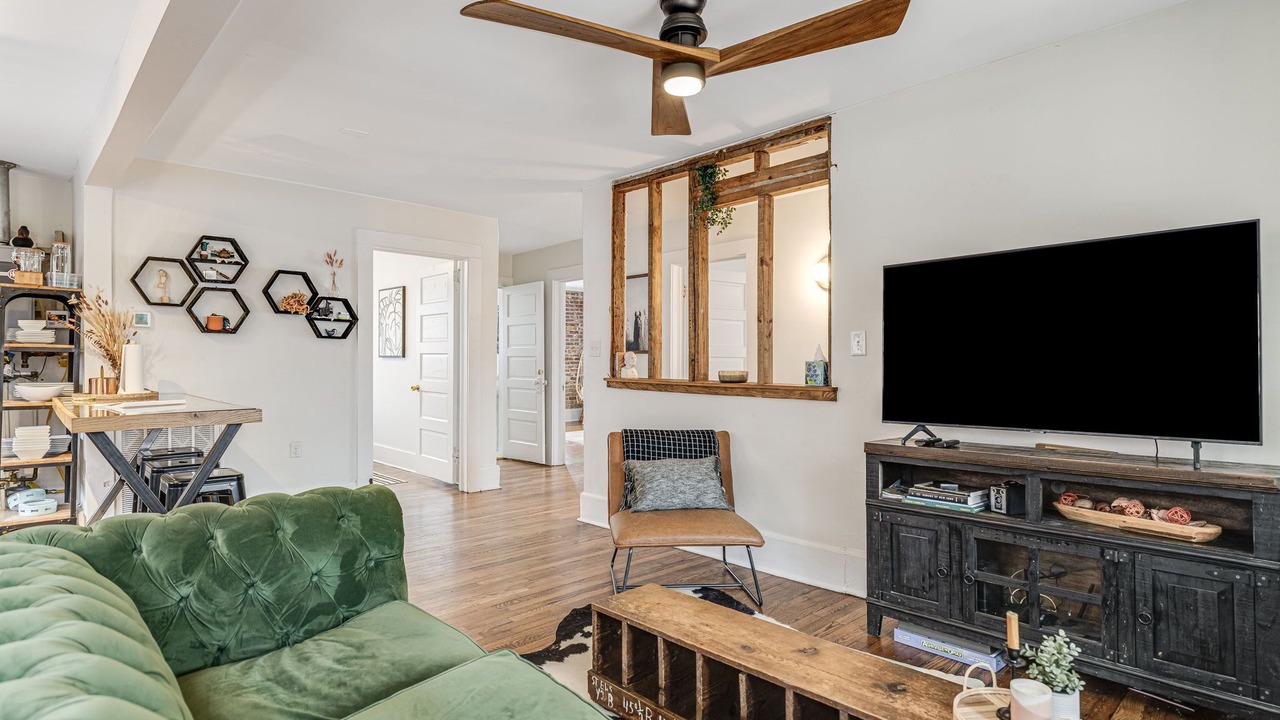Photo of Bedroom in Woodfin
