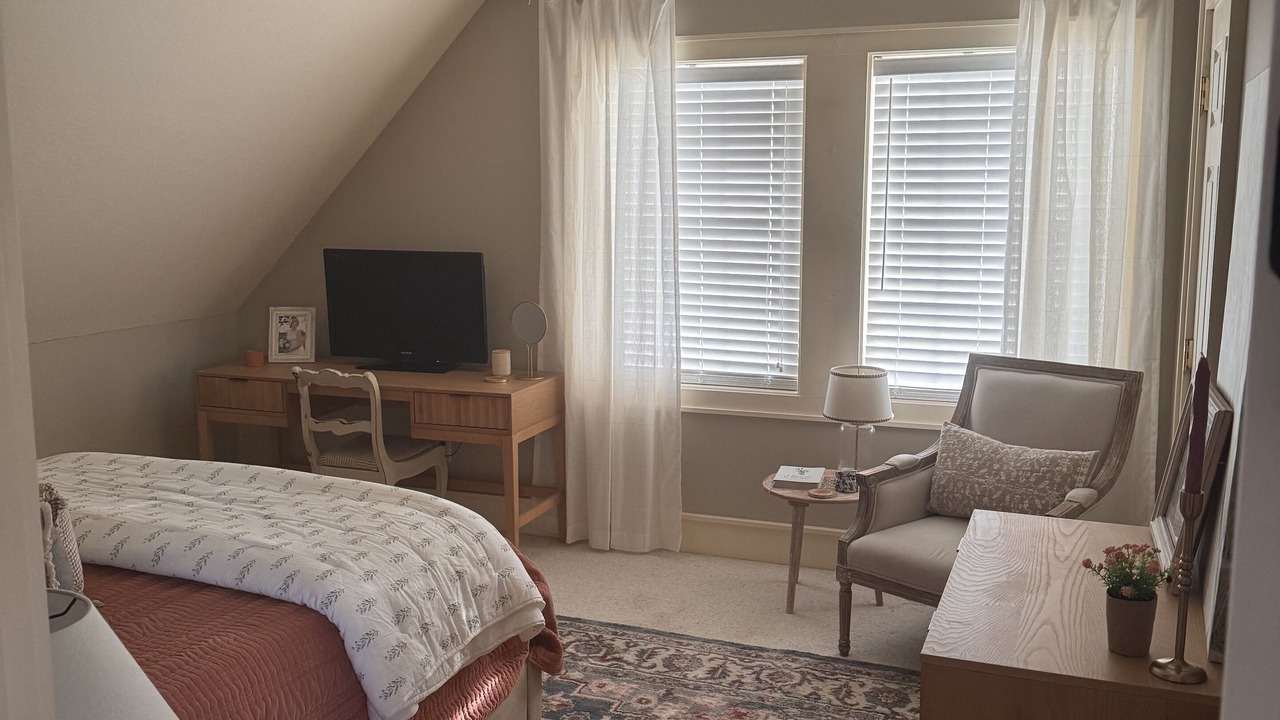 Photo of Bedroom in Newland