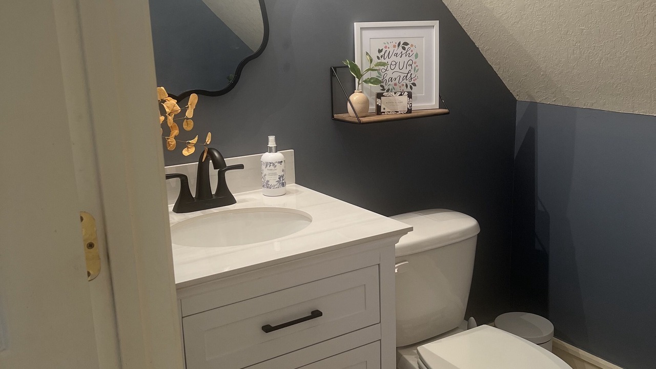 Photo of Bathroom in Newland