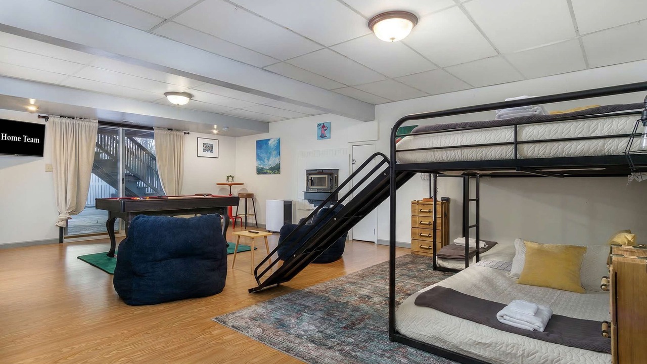 Photo of Bedroom in Asheville