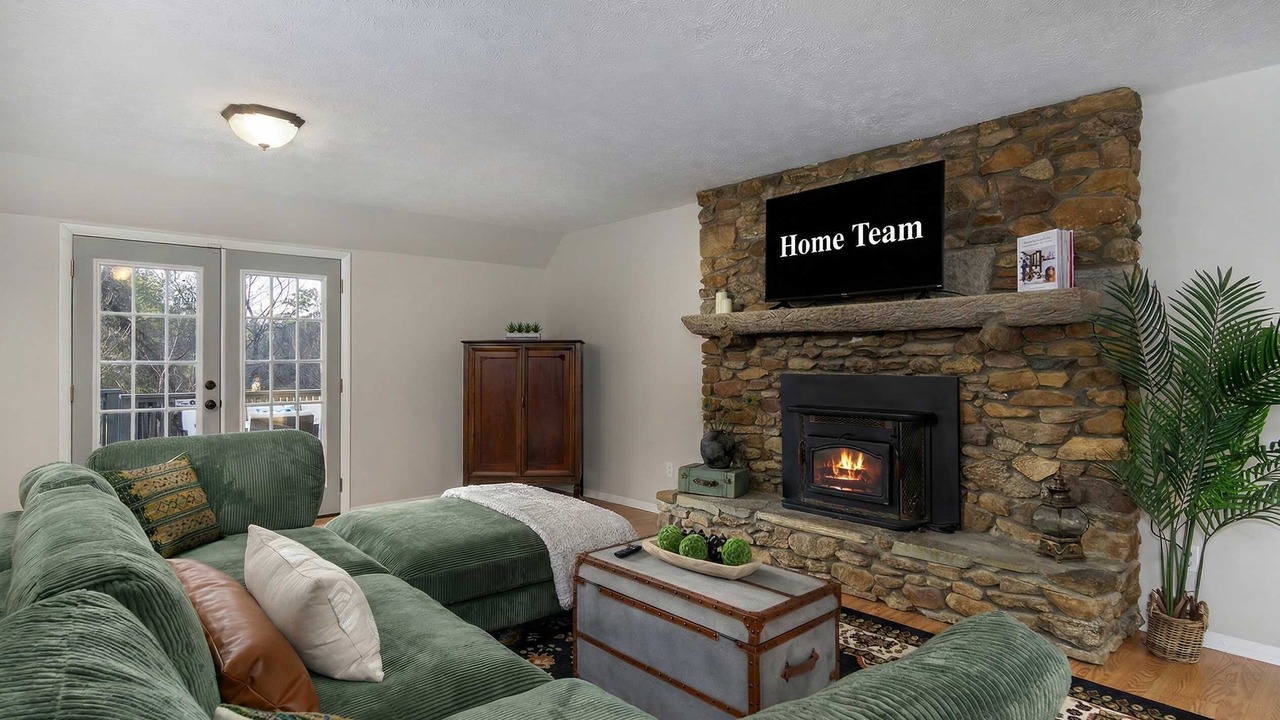 Photo of Livingroom in Asheville