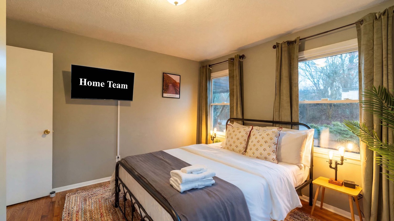 Photo of Bedroom in Asheville