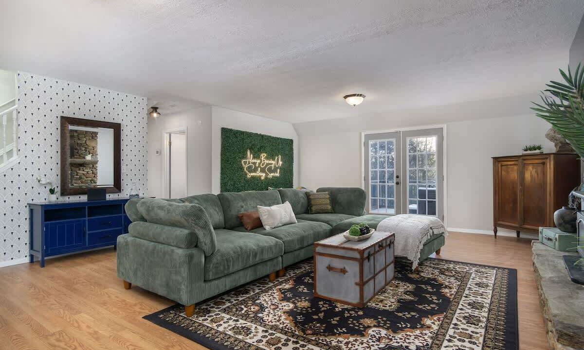 Photo of Bedroom in Asheville
