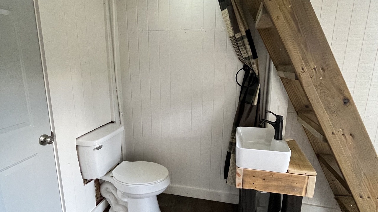 Photo of Bathroom in Jonesborough