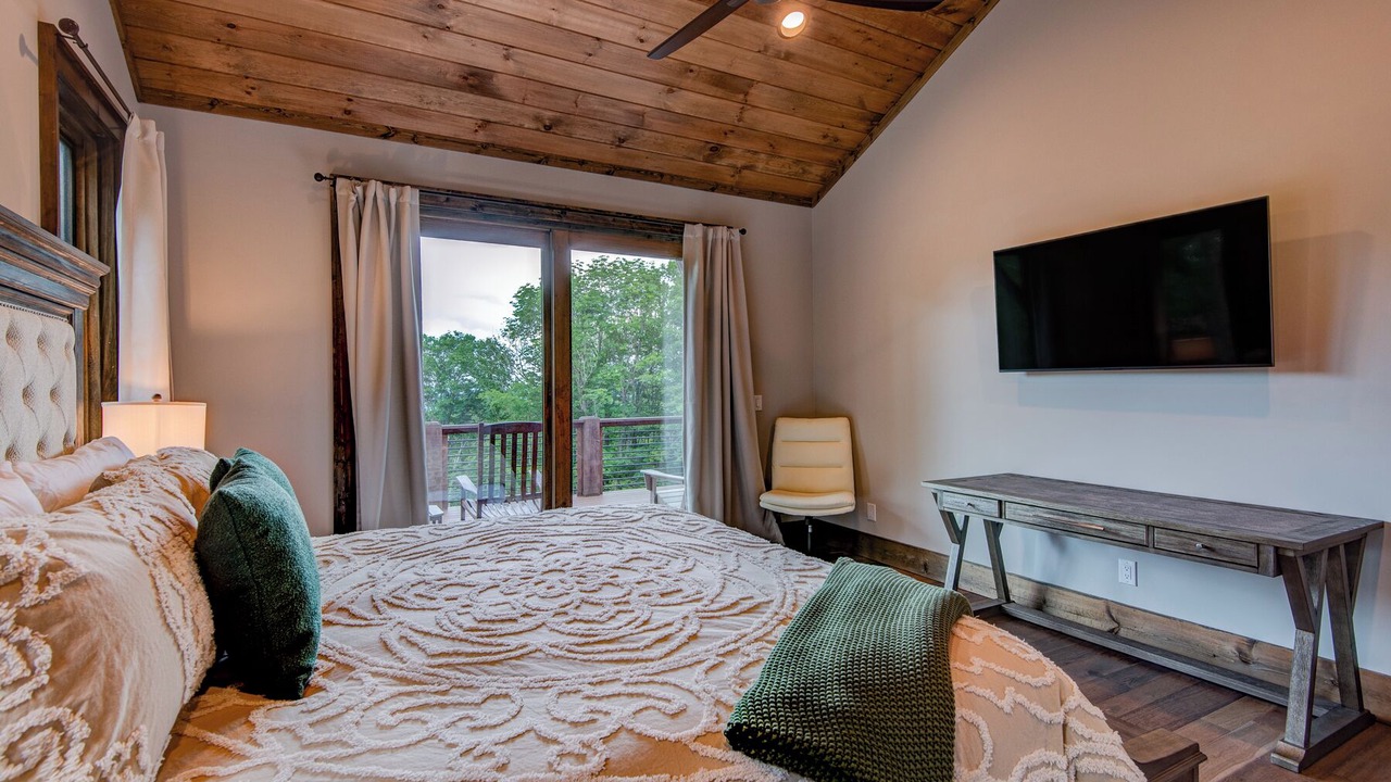 Photo of Bedroom in Banner Elk