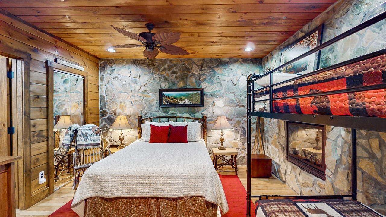 Photo of Bedroom in Elk Park