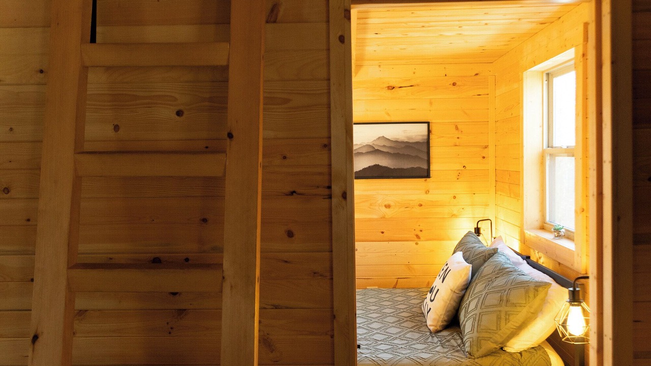 Photo of Bedroom in Campton