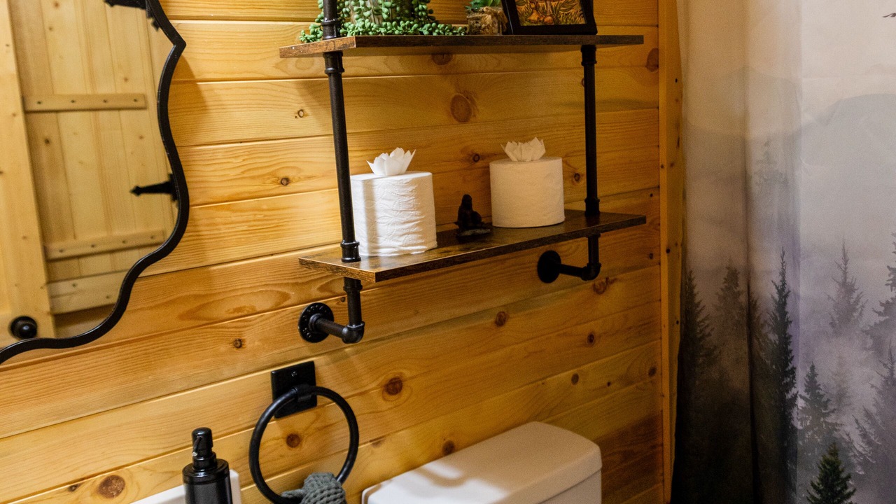 Photo of Bathroom in Campton