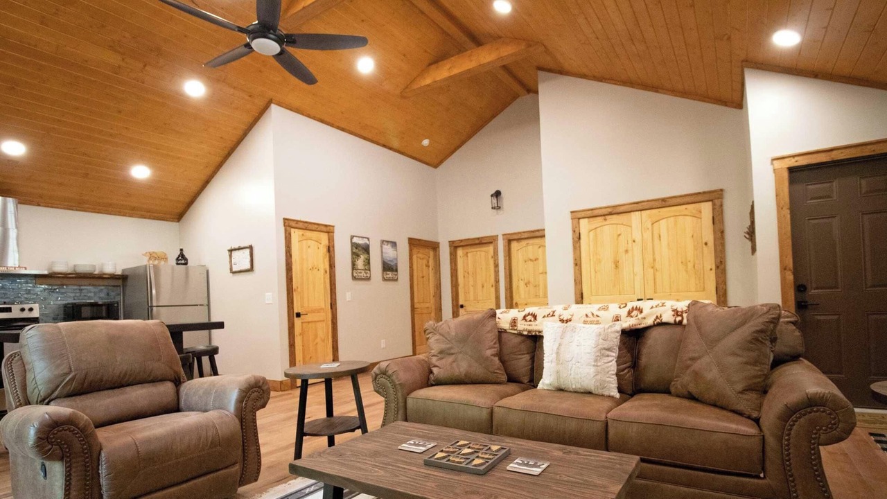 Photo of Livingroom in Roan Mountain