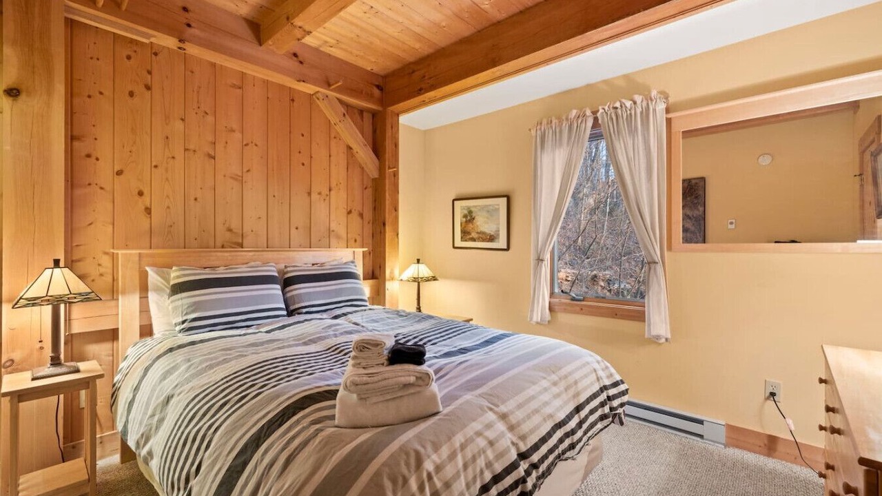 Photo of Bedroom in Swannanoa