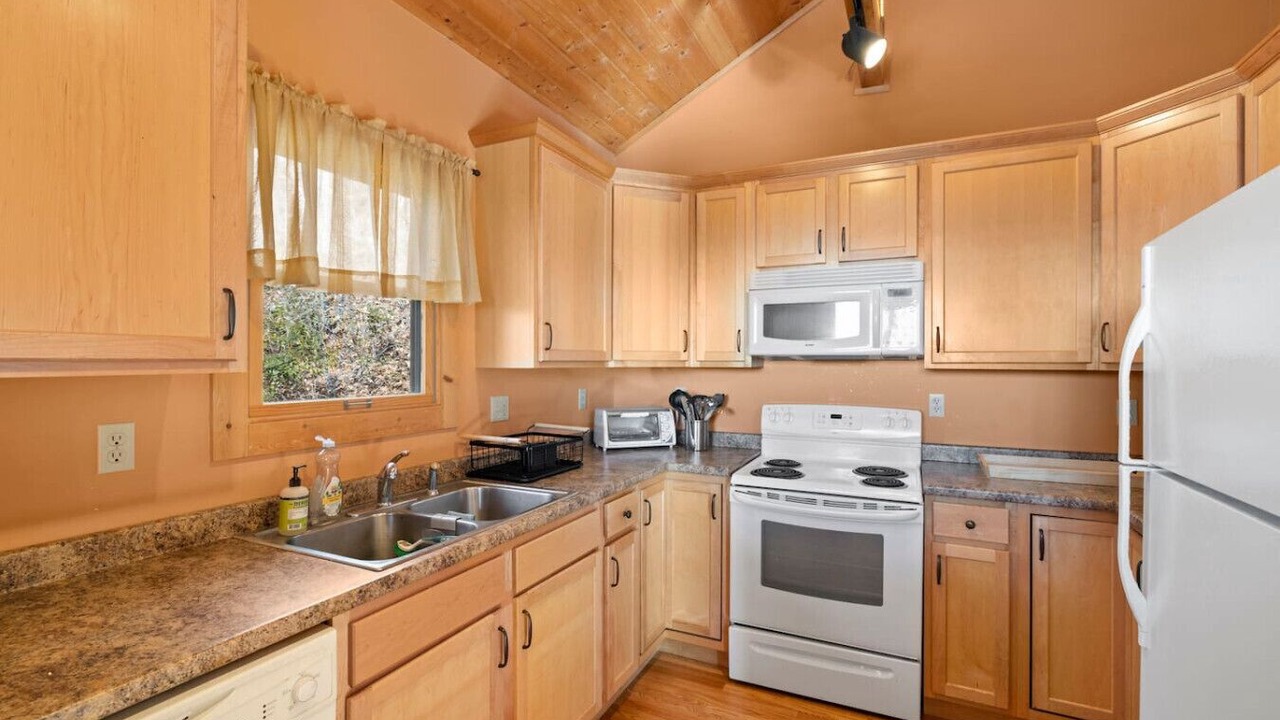 Photo of Kitchen in Swannanoa