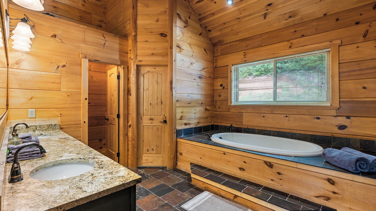 Photo of Bathroom in Black Mountain