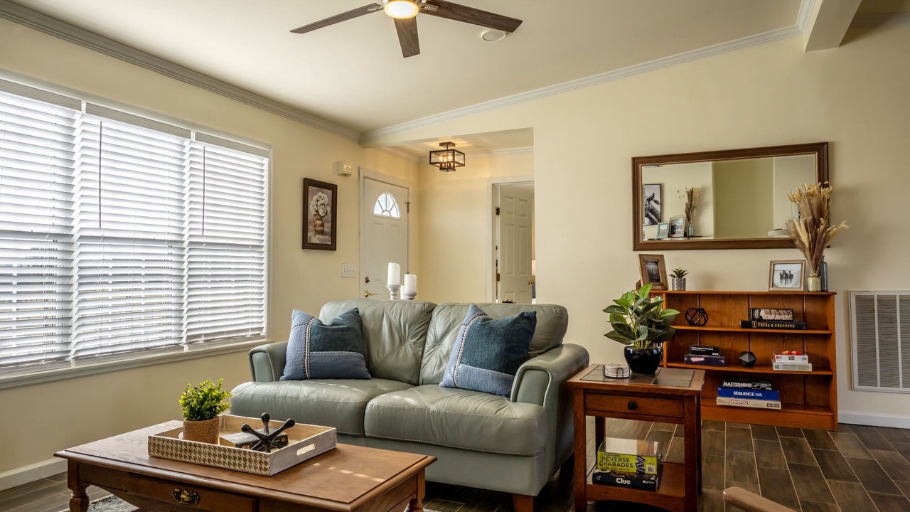 Photo of Livingroom in Tryon