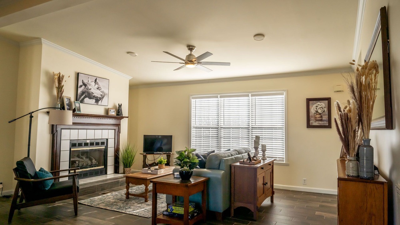 Photo of Livingroom in Tryon
