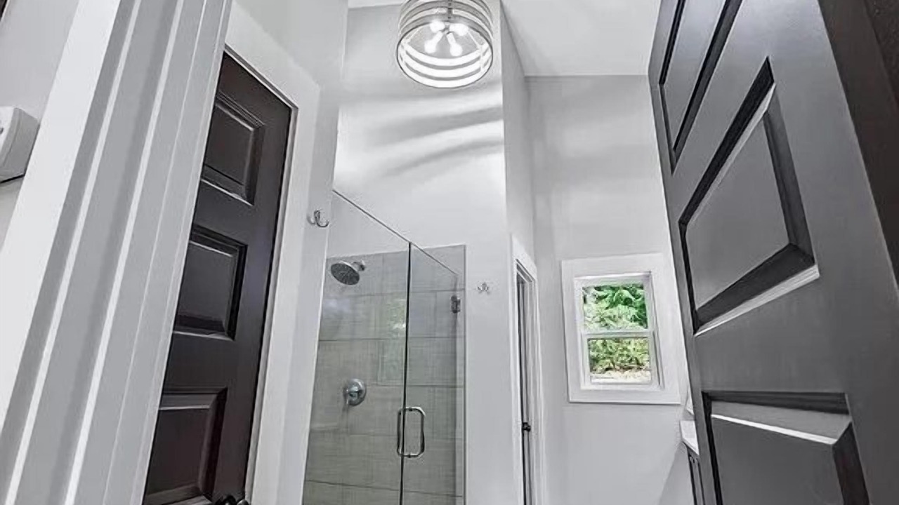 Photo of Bathroom in Swannanoa