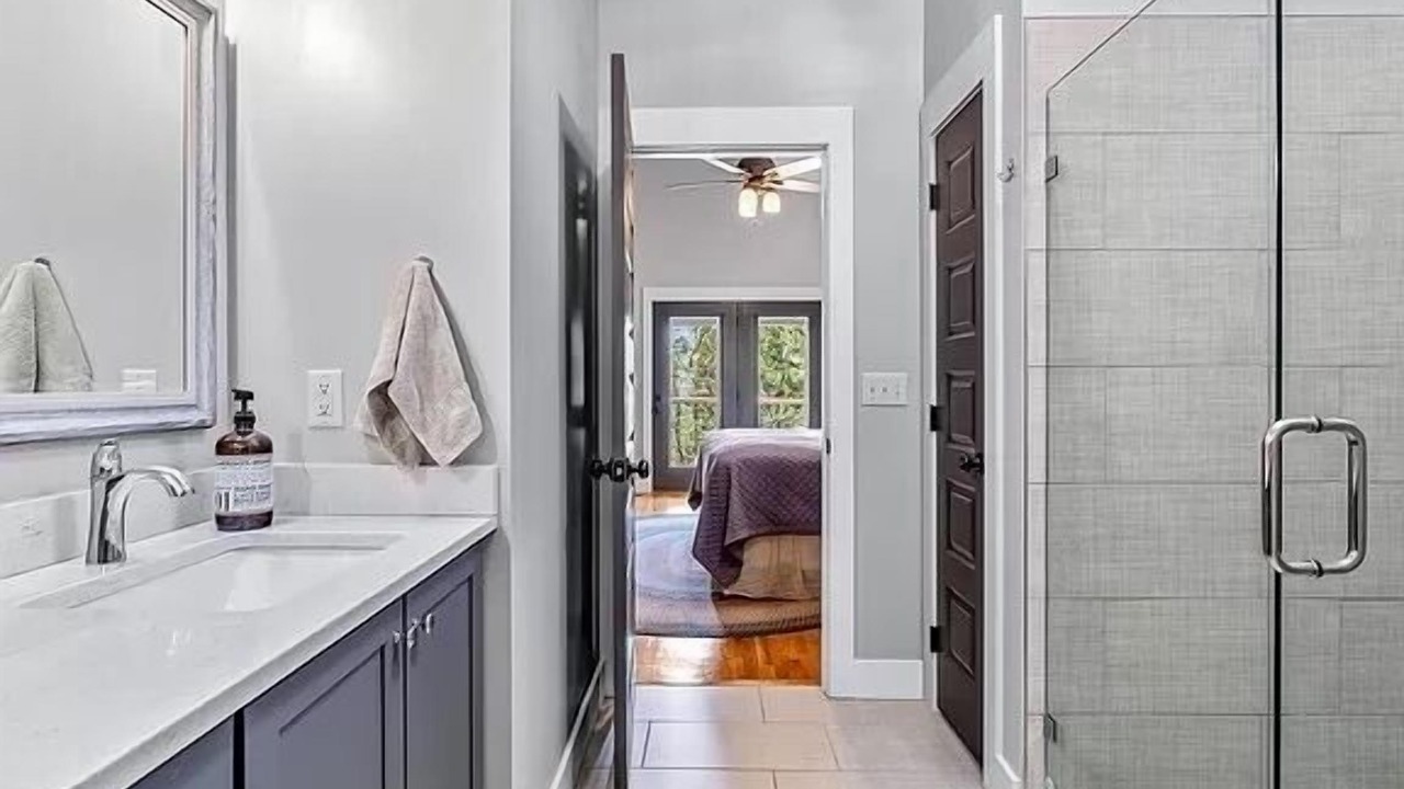 Photo of Bathroom in Swannanoa