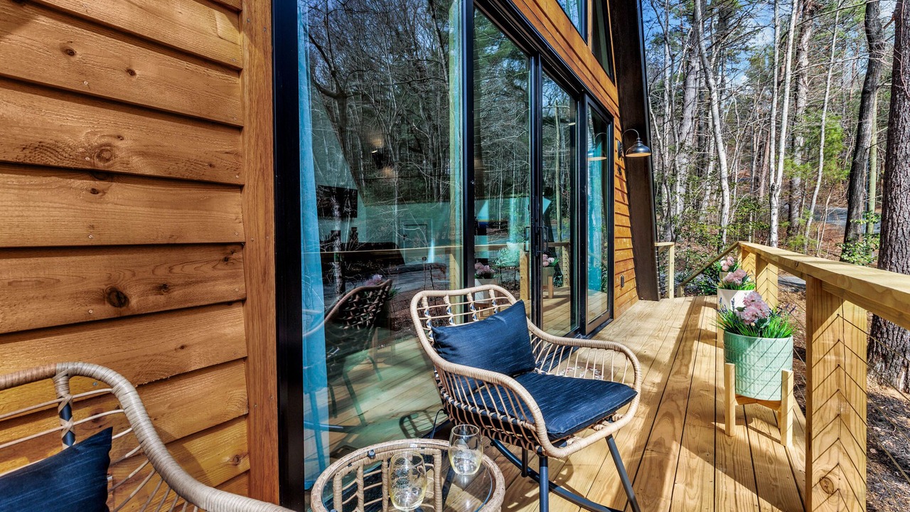 Photo of Patio Balcony in Swannanoa