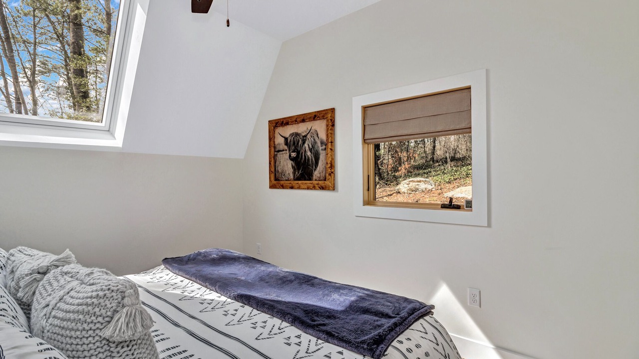 Photo of Bedroom in Swannanoa