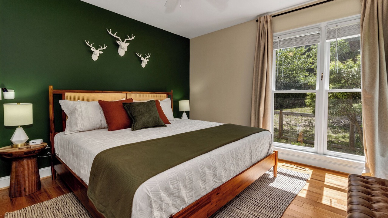 Photo of Bedroom in Asheville