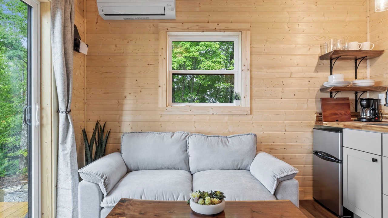 Photo of Livingroom in Brevard