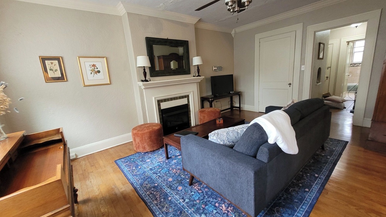 Photo of Livingroom in Grove Park- Sunset