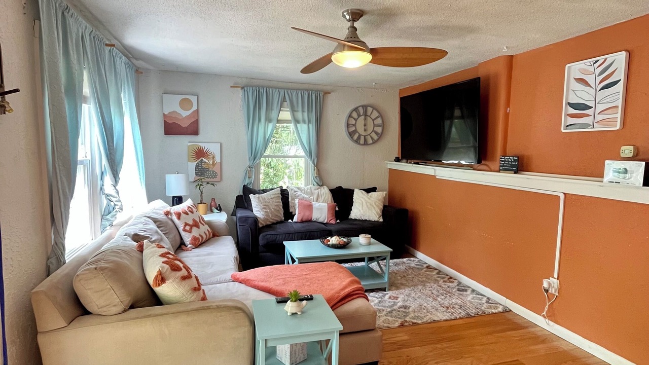 Photo of Livingroom in Woodfin