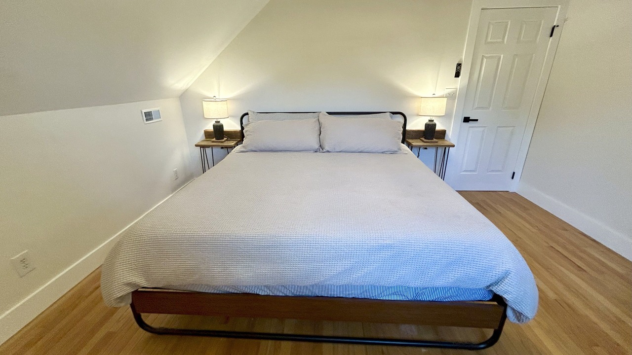Photo of Bedroom in Berkeley Springs