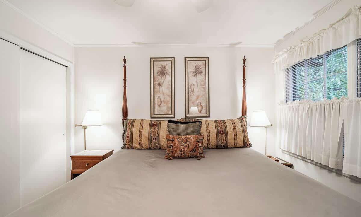 Photo of Bedroom in Mirror Lake