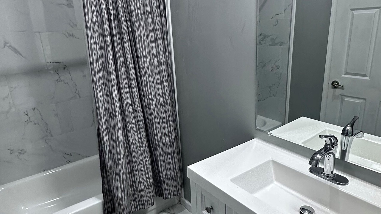 Photo of Bathroom in Glenwood