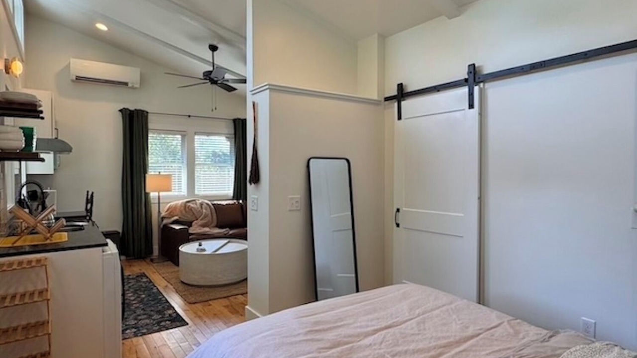 Photo of Bedroom in Five Points