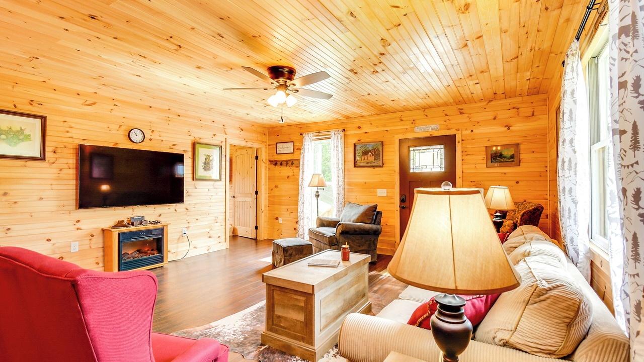 Photo of Livingroom in Beattyville