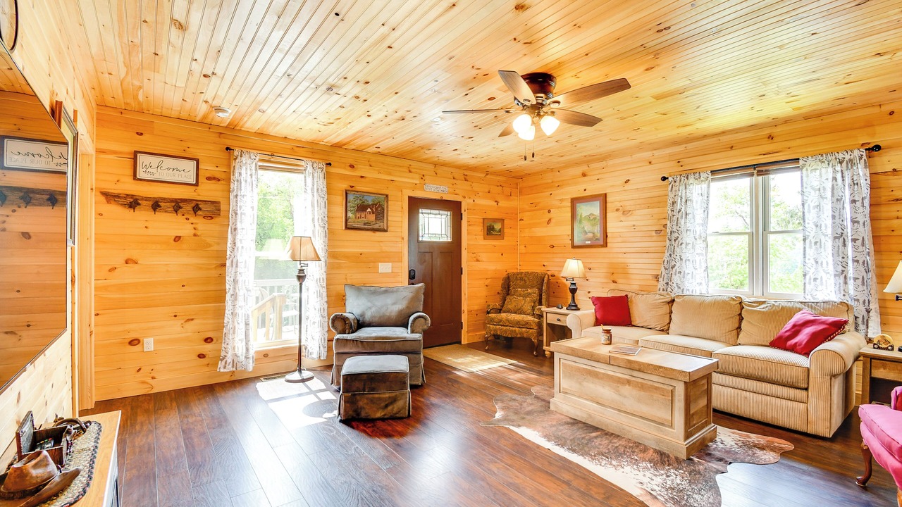 Photo of Livingroom in Beattyville