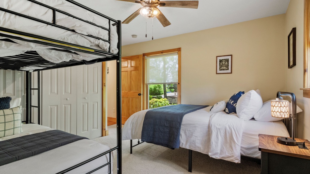 Photo of Bedroom in Burnsville