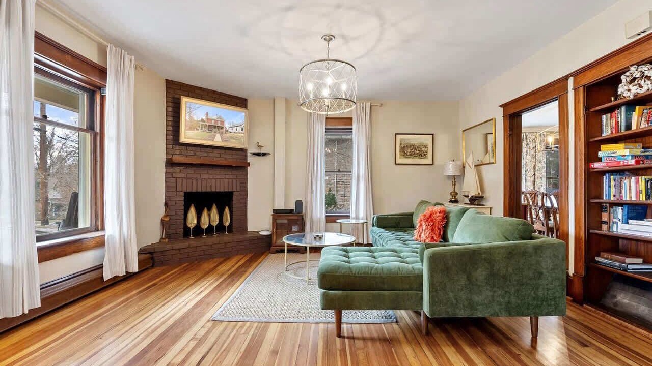 Photo of Livingroom in Harpers Ferry