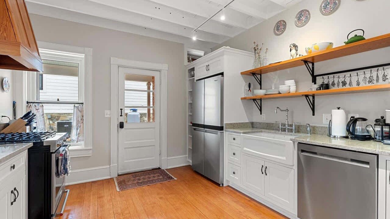Photo of Kitchen in Harpers Ferry