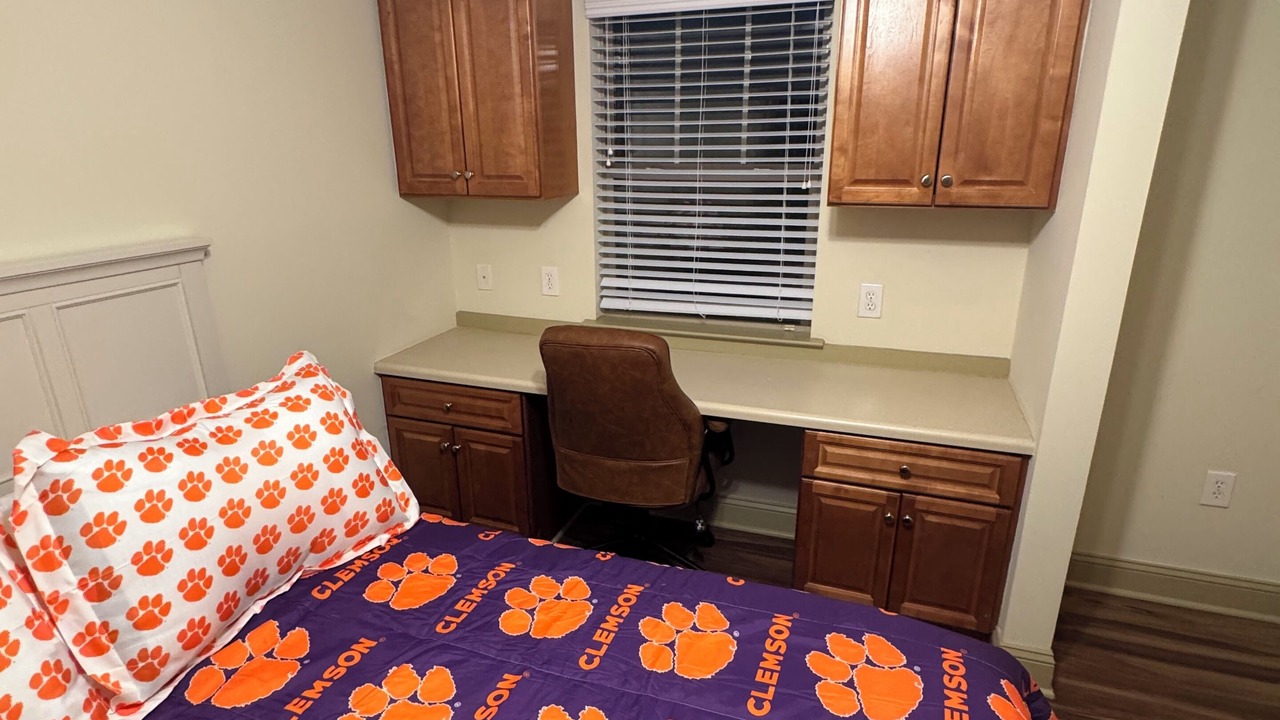 Photo of Bedroom in Seneca