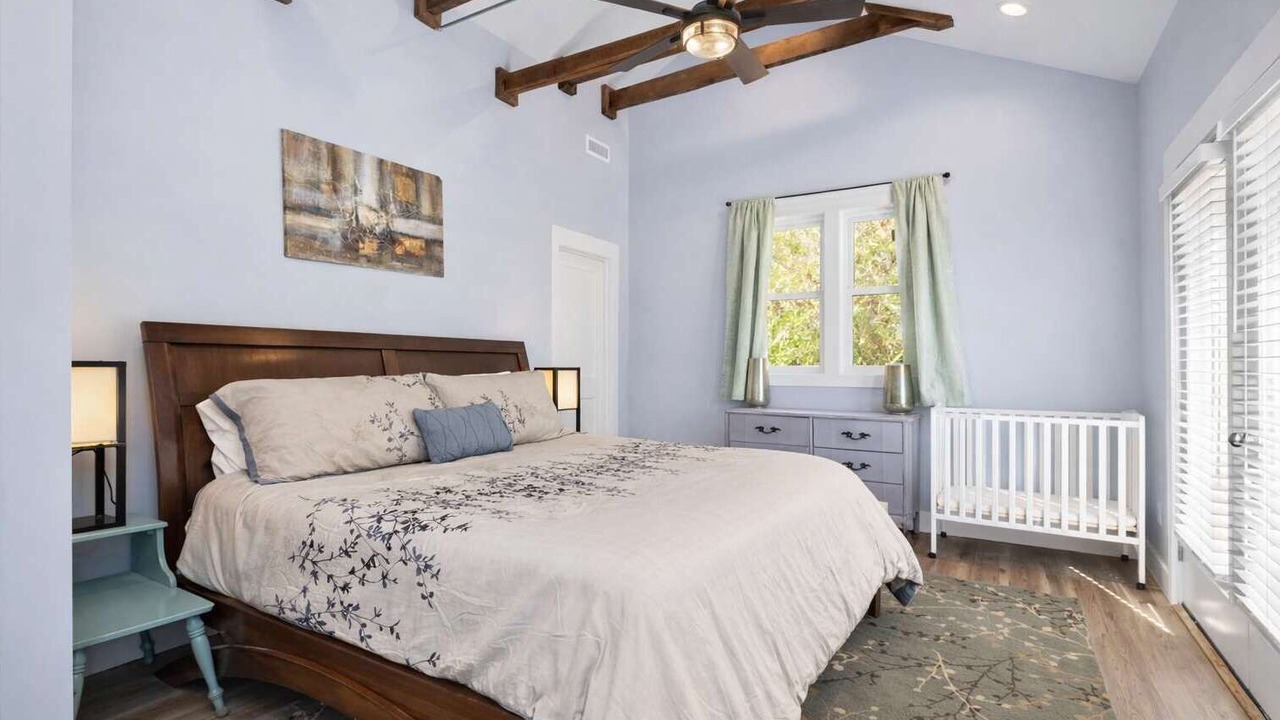 Photo of Bedroom in Old Fort