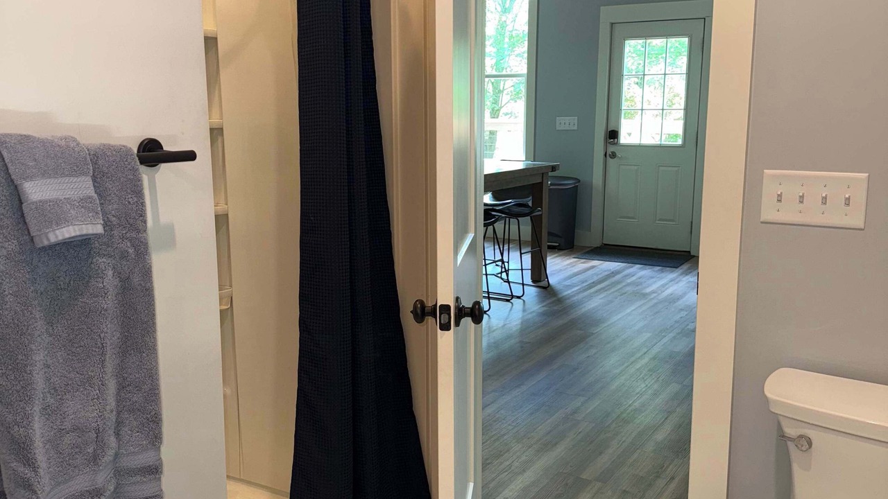 Photo of Bathroom in Old Fort