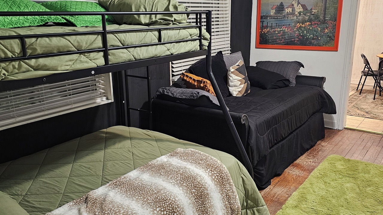 Photo of Bedroom in Logan