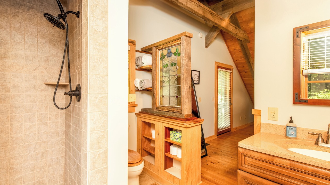 Photo of Bathroom in Newland