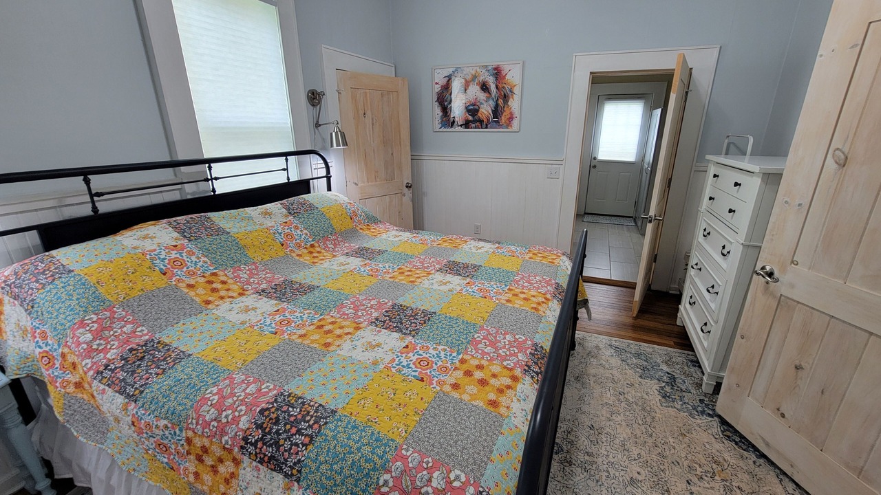 Photo of Bedroom in Butler