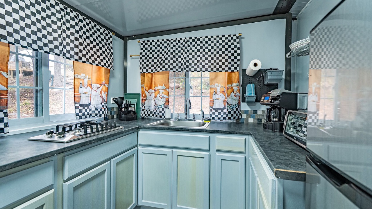 Photo of Kitchen in True