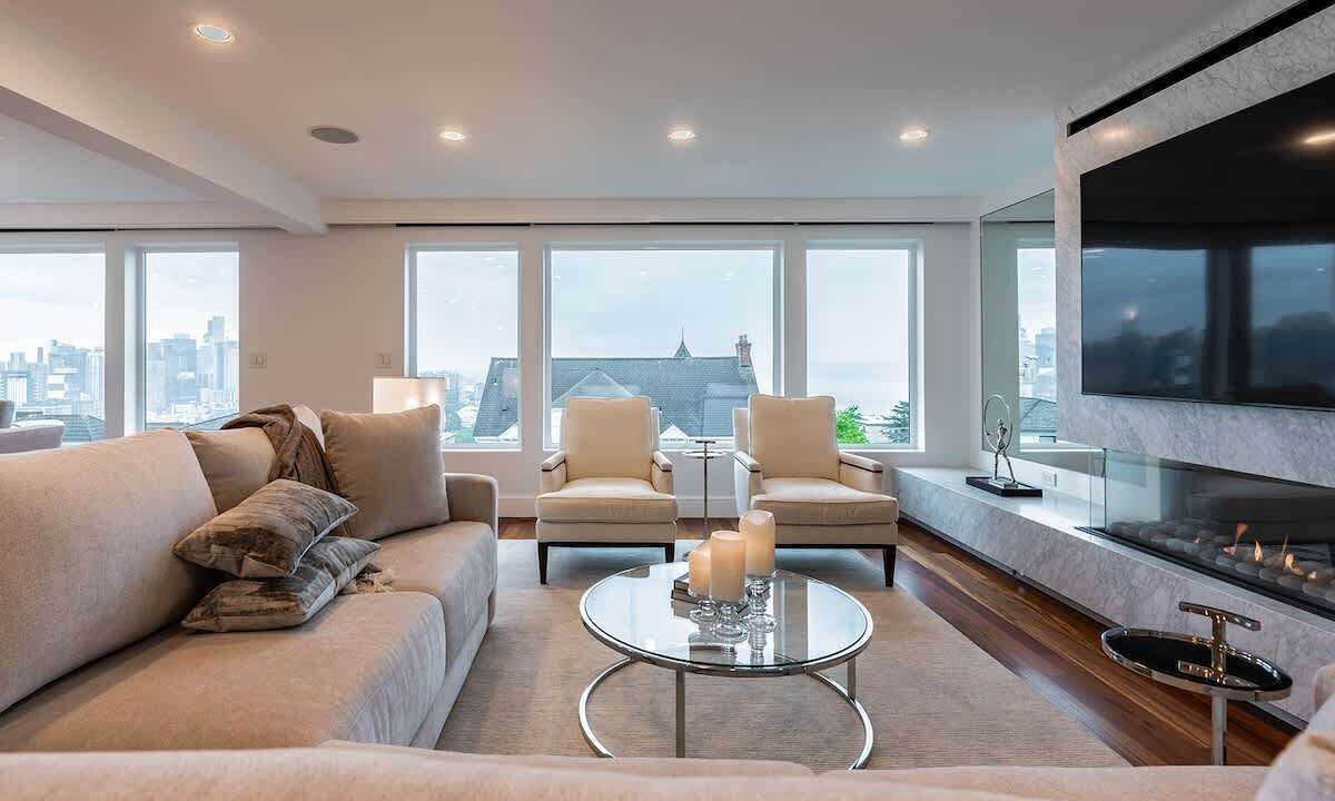 Photo of Livingroom in Queen Anne