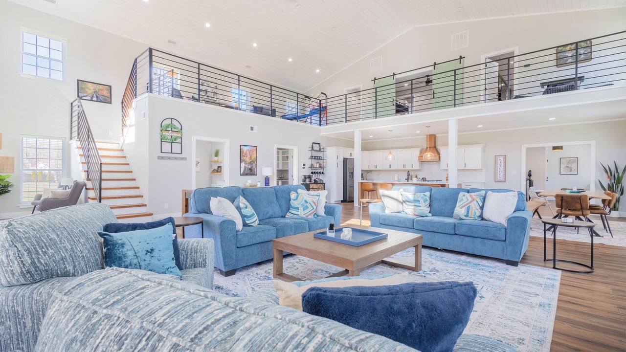 Photo of Livingroom in Clay City